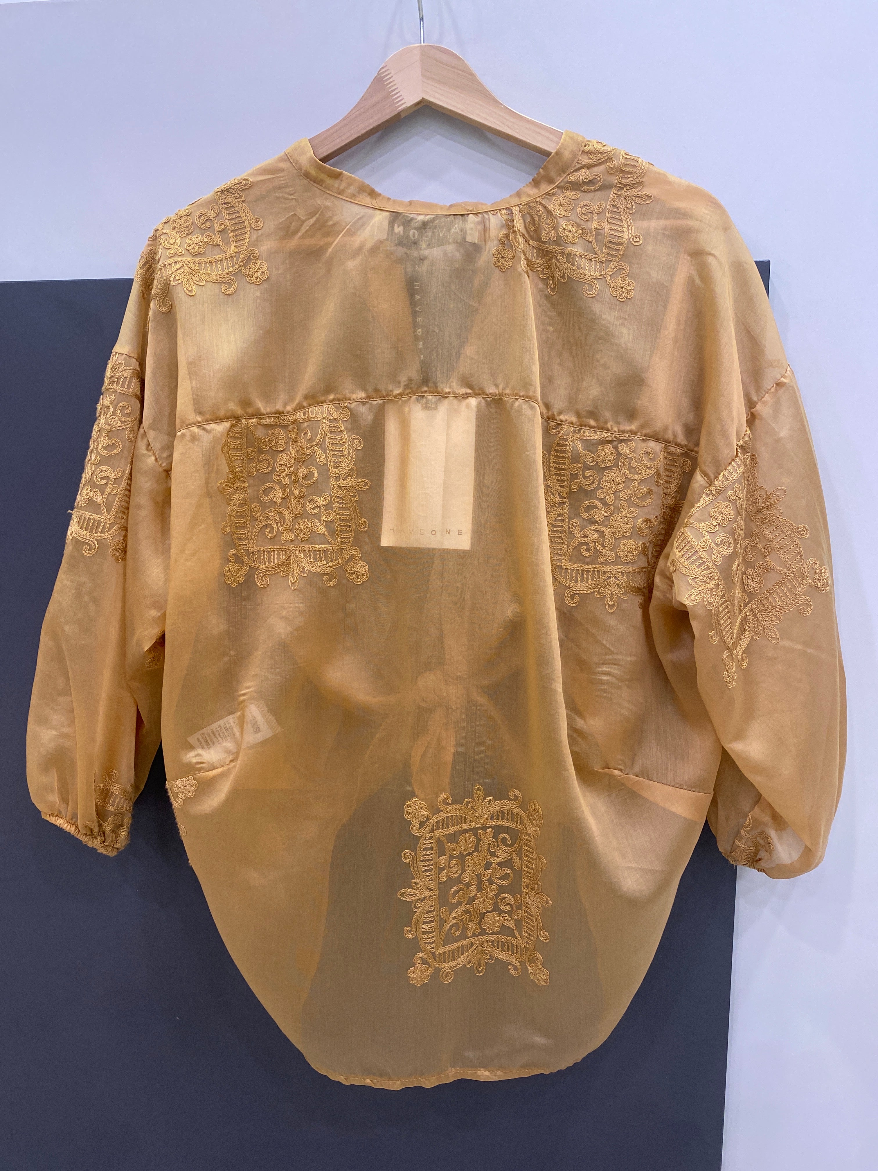Blusa ricamata HAVEONE