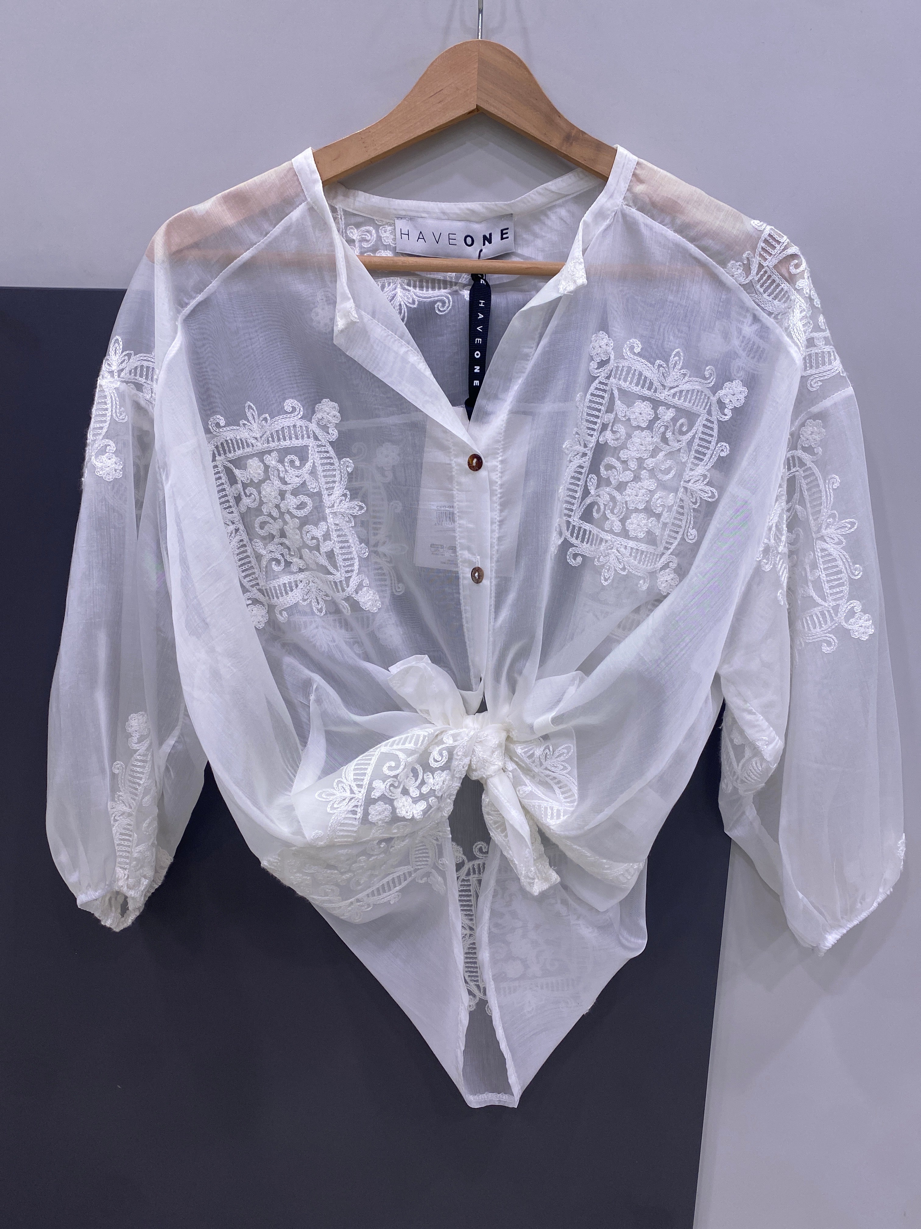 Blusa ricamata HAVEONE