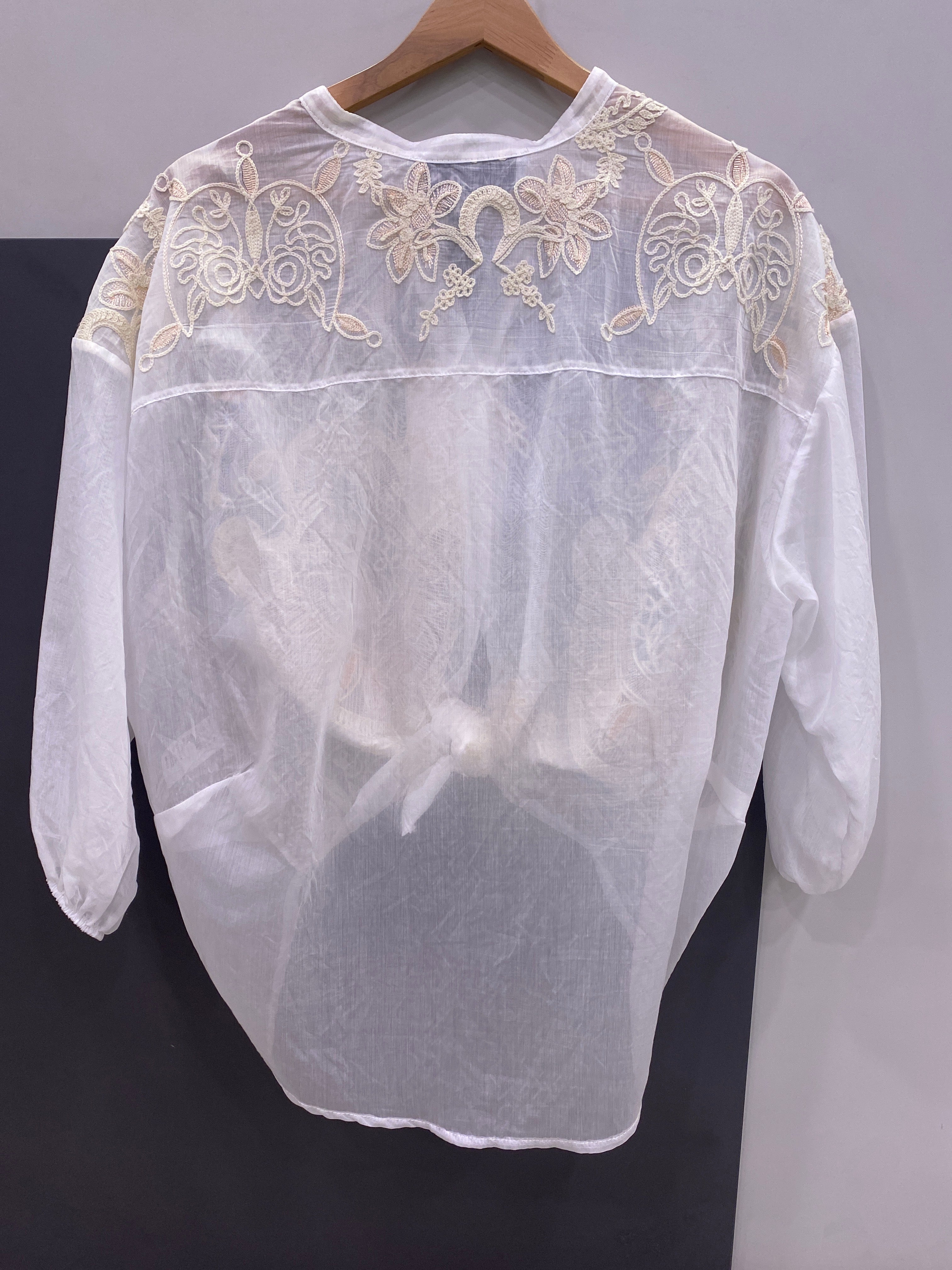 Blusa ricamata Haveone
